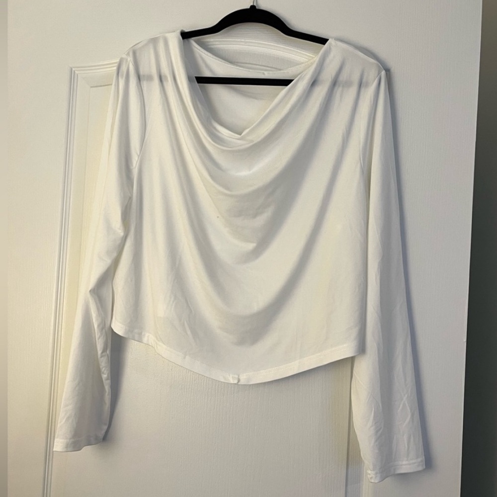 Women's Elegant White Long Sleeve Top NWOT